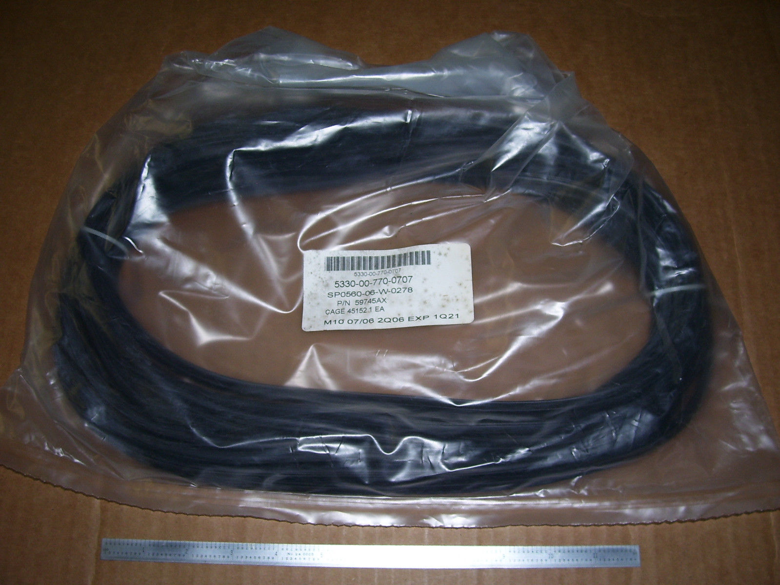 エヌ Oshkosh Non-Metallic Seal Strip NSN 5330-00-770-0707